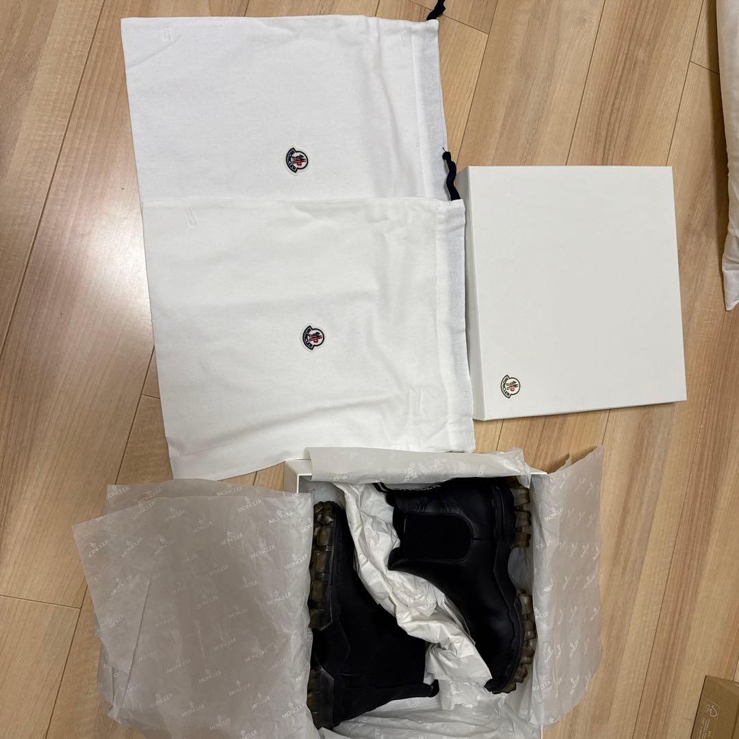 MONCLER ブラック レインブーツ