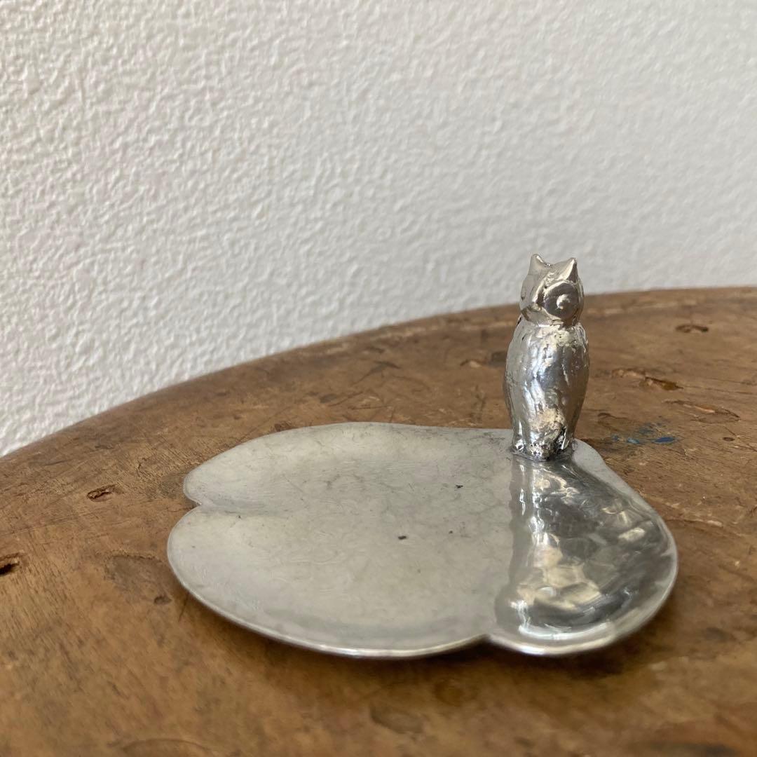 大変希少なアルフェニデ製アンティークピューター トレイ（フクロウ）