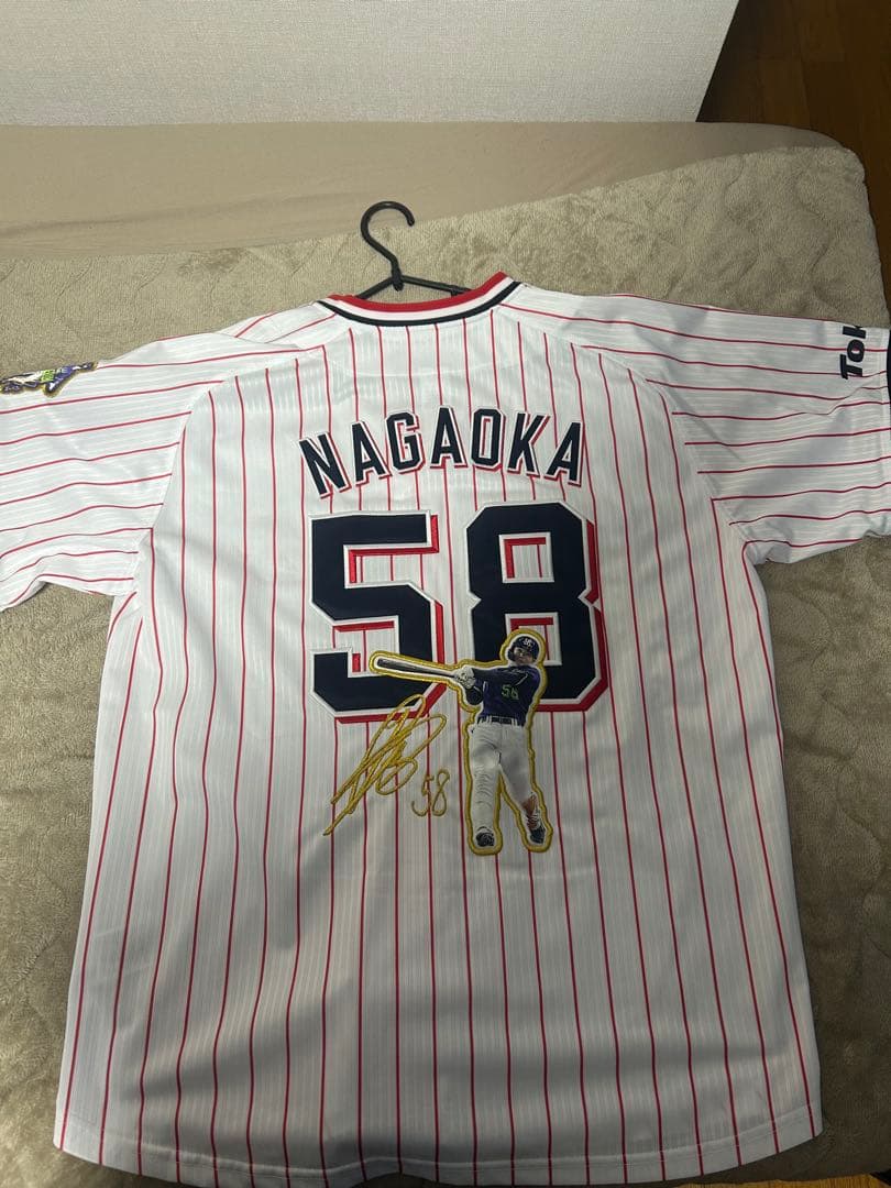 東京ヤクルトスワローズ　長岡秀樹　プロ初ホームラン記念レプリカユニフォーム