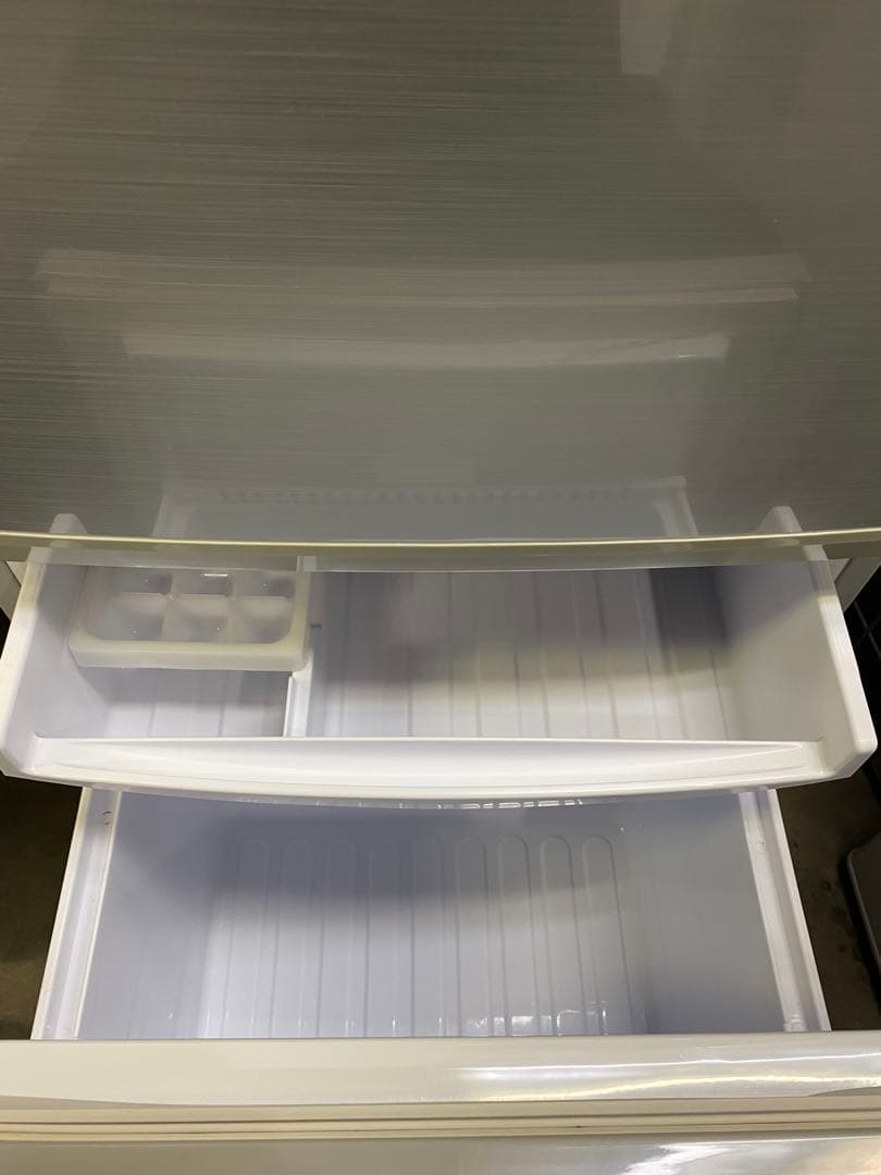 SHARPノンフロン冷凍冷蔵庫137L2014年製SJ-14Y-S除菌・清掃済み