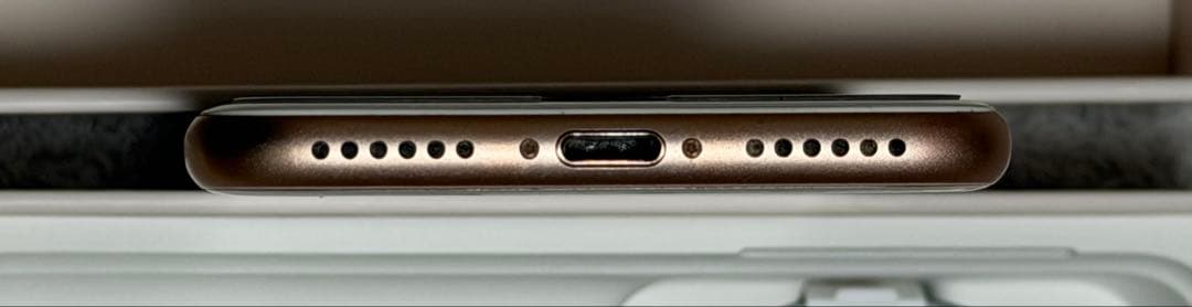 Apple iPhone 8 64GB ピンクゴールド