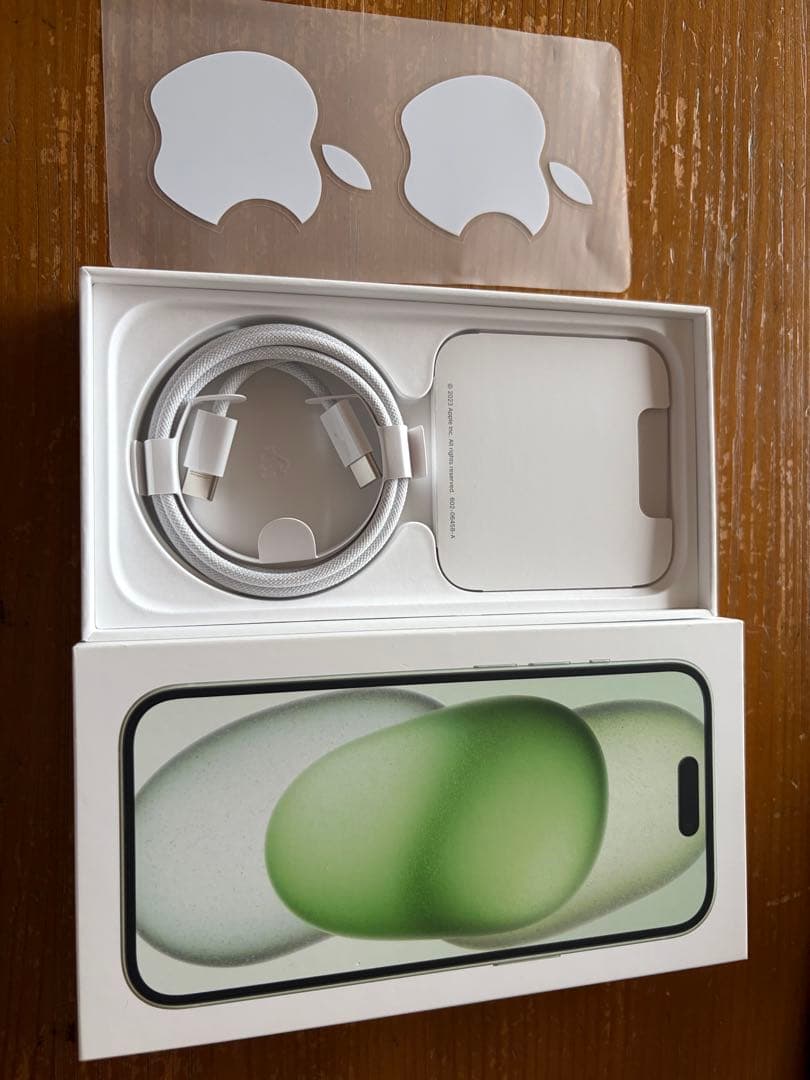 Apple iPhone 15 本体 充電ケーブル付き