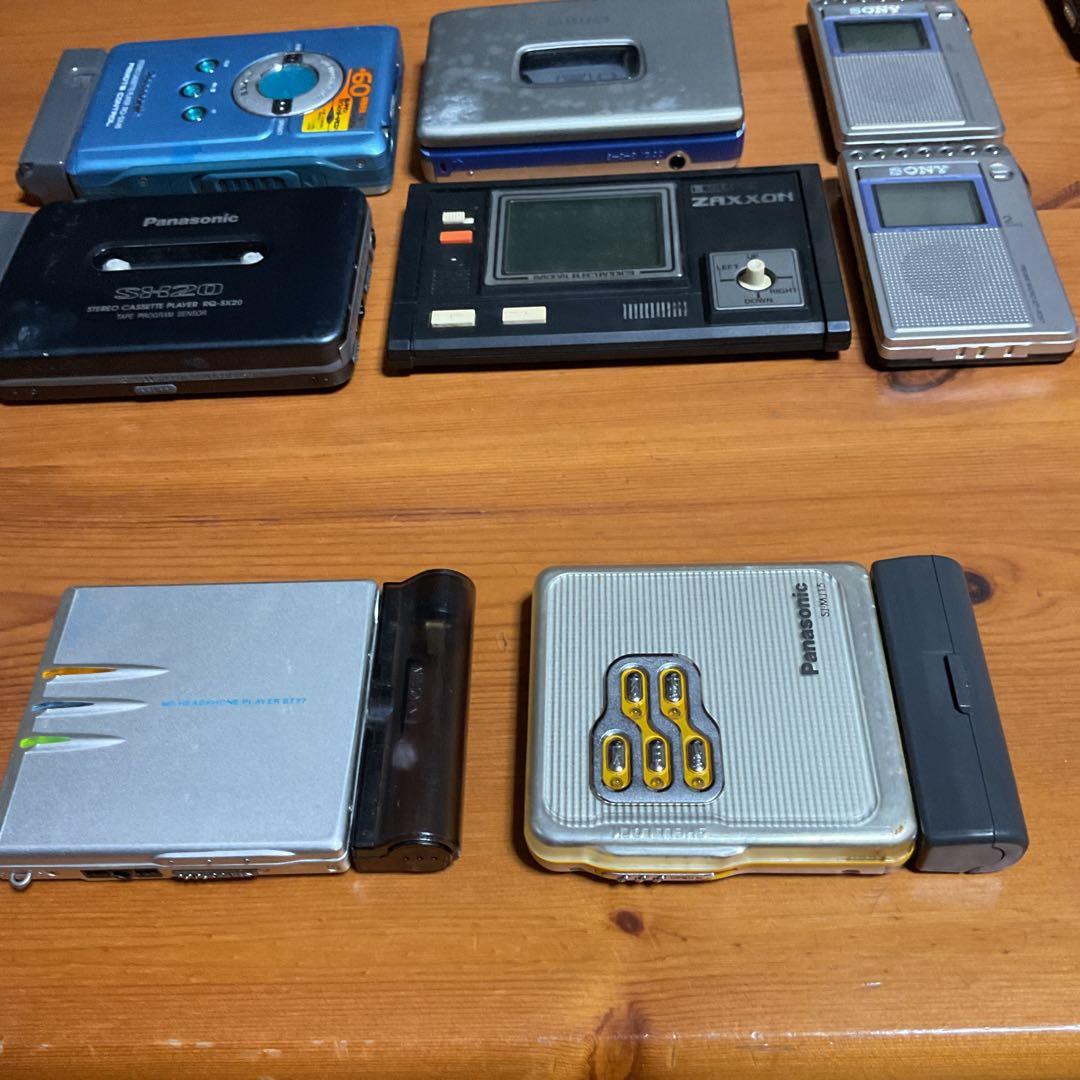 昭和レトロ、ウオークマン 、ラジオ、ゲームジャンク