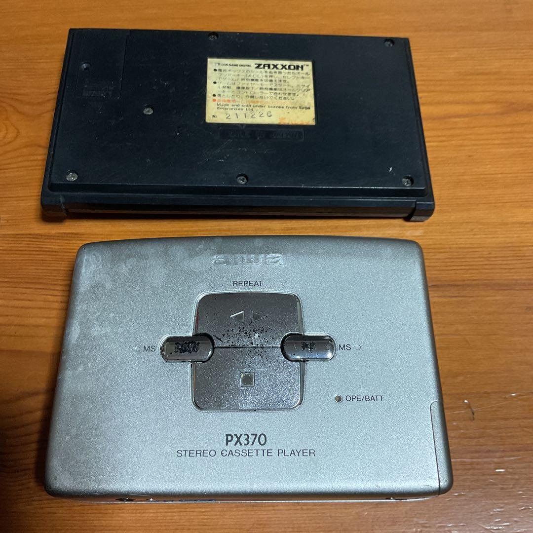 昭和レトロ、ウオークマン 、ラジオ、ゲームジャンク