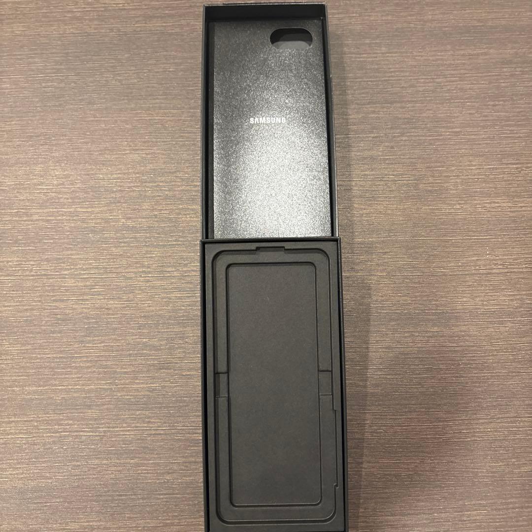 【美品】 Galaxy Z Flip6 ミント 256GB