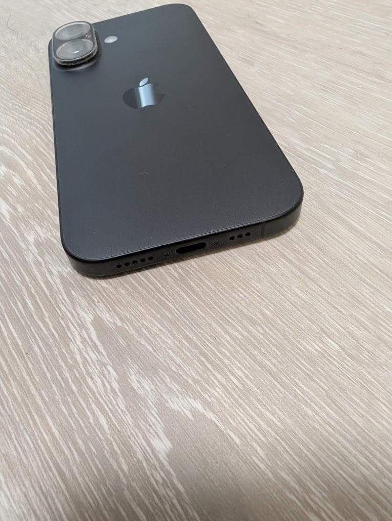 極美品 iPhone16 ブラック 512GB バッテリー100% SIMフリー