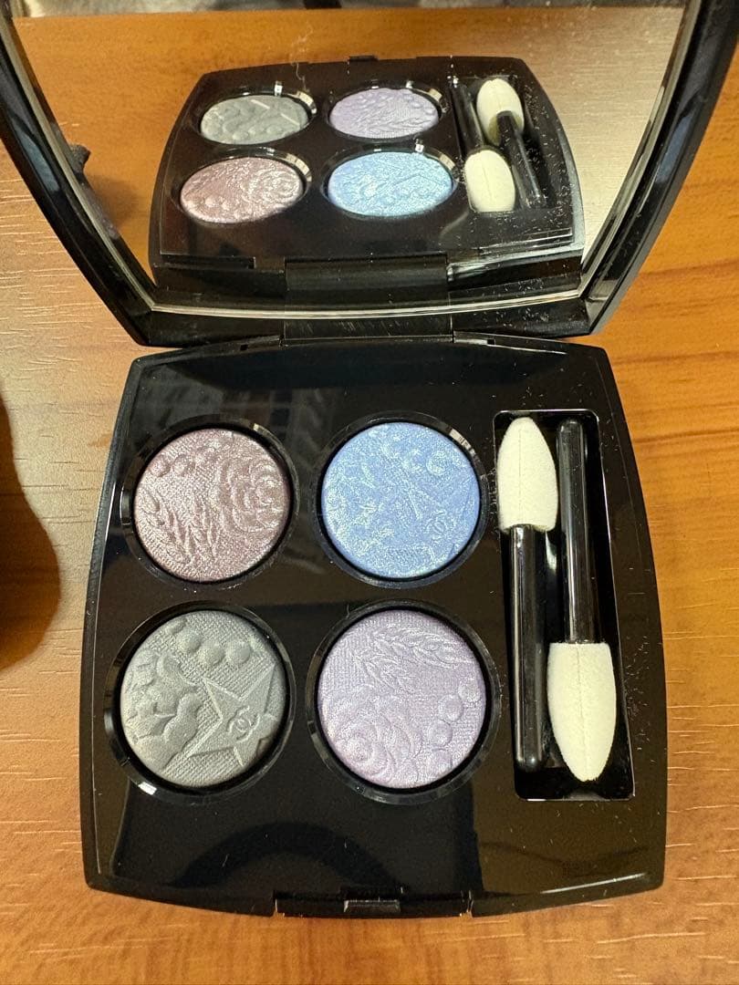 LES 4 OMBRES 397 ニュートアストラル アイシャドウパレット