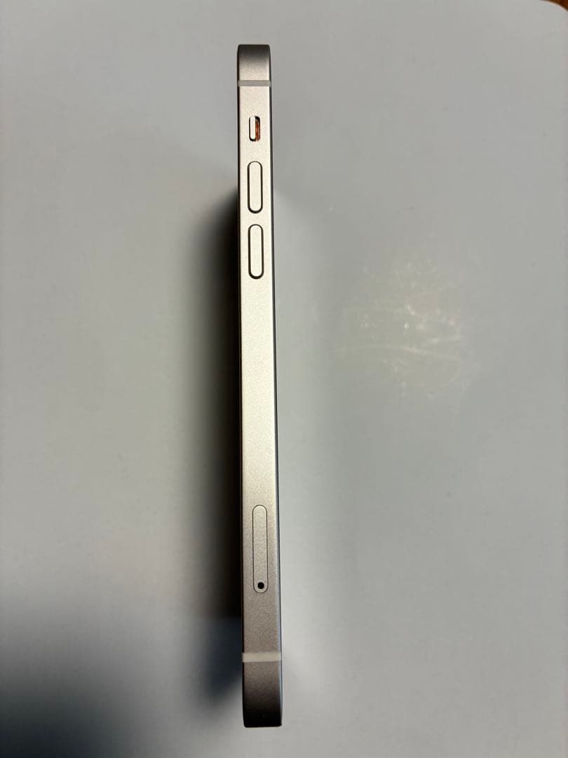 【ジャンク品】iPhone12 外カメラ不良 64GB ホワイト（SIMフリー）