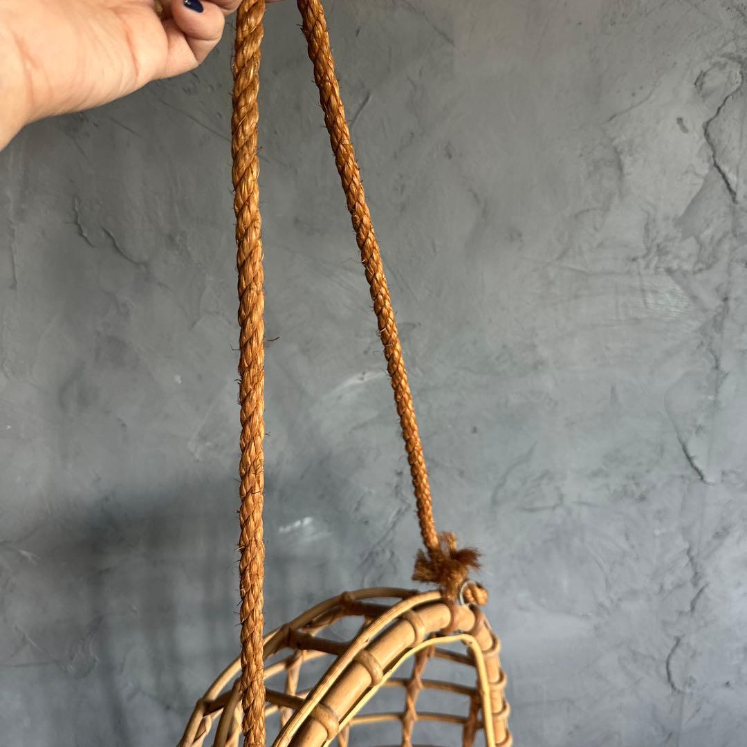 お人形や観葉植物、フェイク植物の入れ物に！ラタン製オーバル型吊り下げチェア