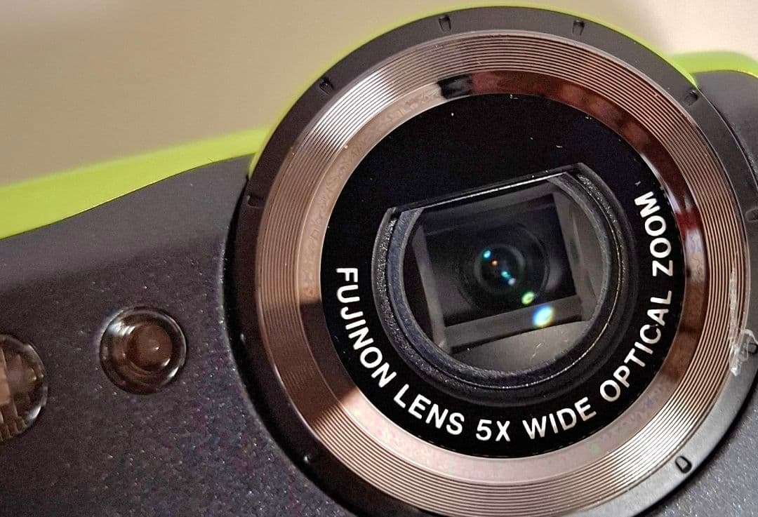 [極美品]スマホに転送可能 FUJIFILMFinepix XP90 コンデジ