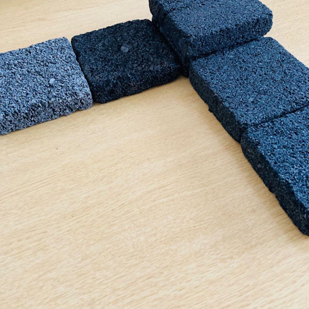 溶岩石プレート10×10cm 40枚 隠れ家 バスキング 陸地