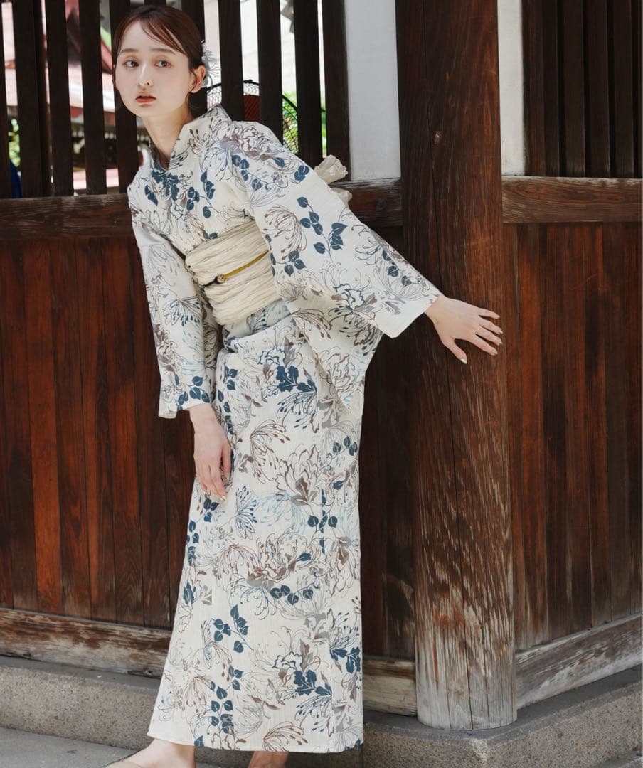 浴衣＋帯 utatane 先染めベージュ風にみずみずしい糸菊