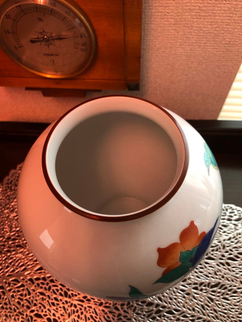 香蘭社謹製 花鳥図『春』原画 十三代酒井田柿右衛門 花瓶 約22cm