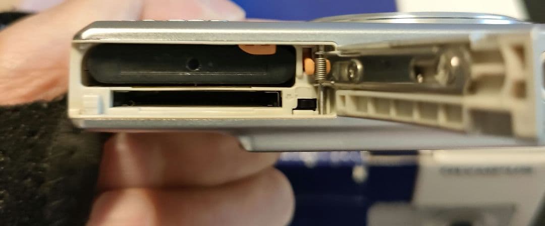 OLYMPUS CAMEDIA FE-220 シルバー 動作品 付属品付