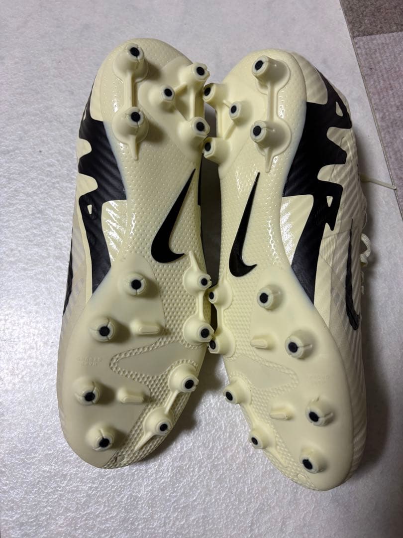 NIKE ズーム　ヴェイパー　15 アカデミー　HG 25.5センチ