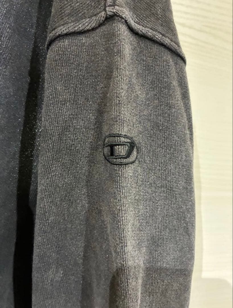 DIESEL グレー クルーネック トレーナー