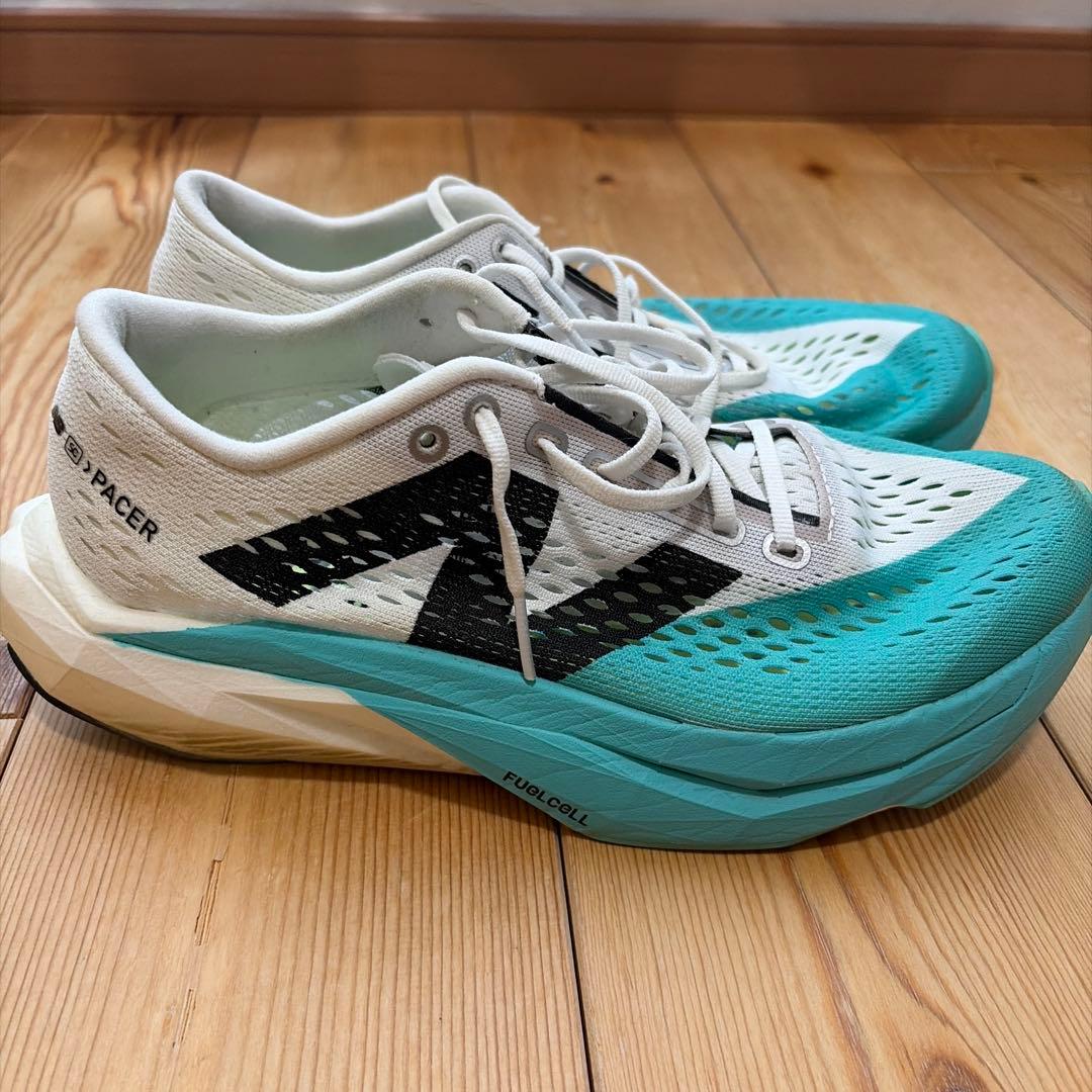 ニューバランス フューエルセルスーパーコンプペーサーv2