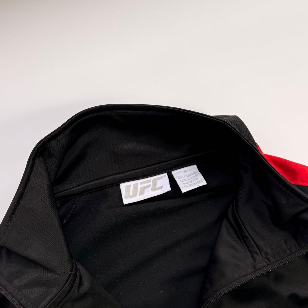 UFC ジャージ ジップアップ　格闘技　MMA ジャケット Lサイズ相当
