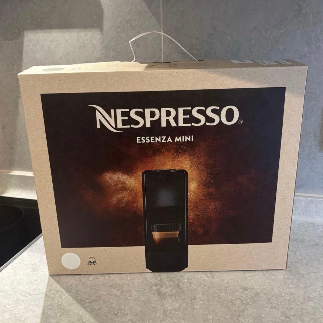 Nespresso エッセンサミニ　ピュアホワイト