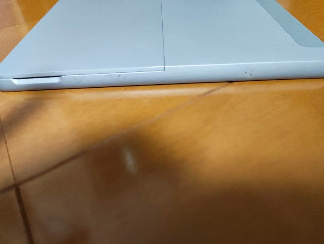 Surface Go3 バッテリー充電62回