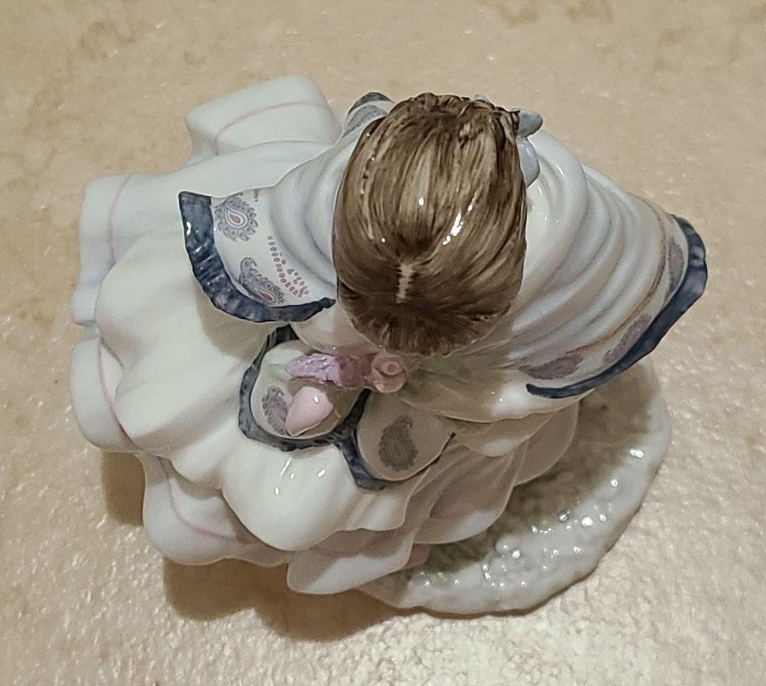 コールポート フィギュリン Visiting Day