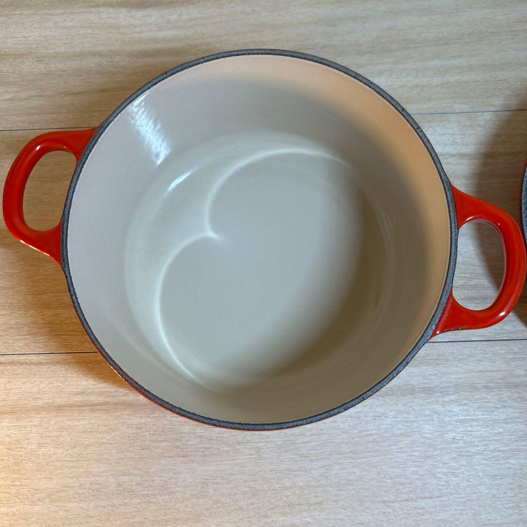 ルクルーゼ　ココットロンド　18cm チリレッド　両手鍋　鍋