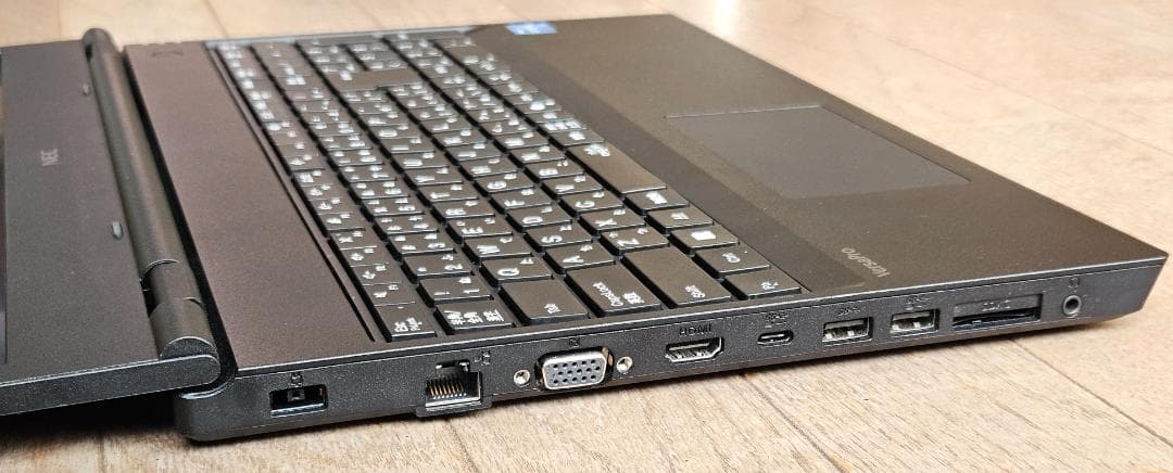 第13世代 Core i3 1315U 15.6インチ SSD256GB DVD