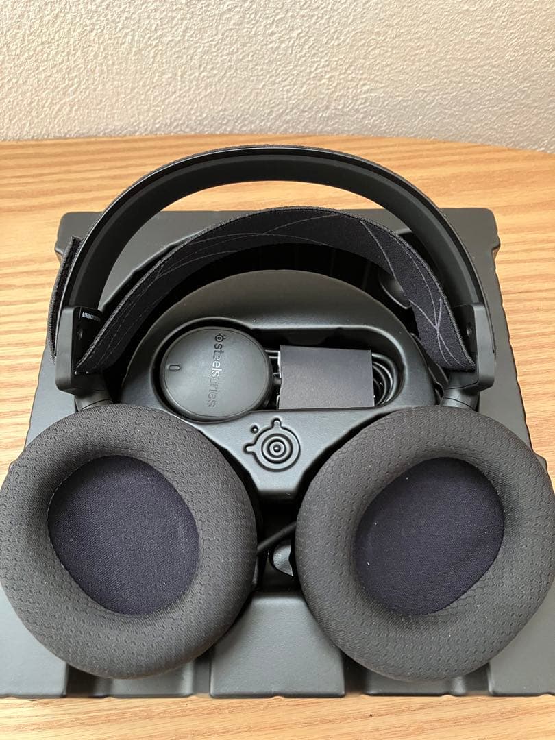 ヘッドホン SteelSeries ARCTIS 7 61505