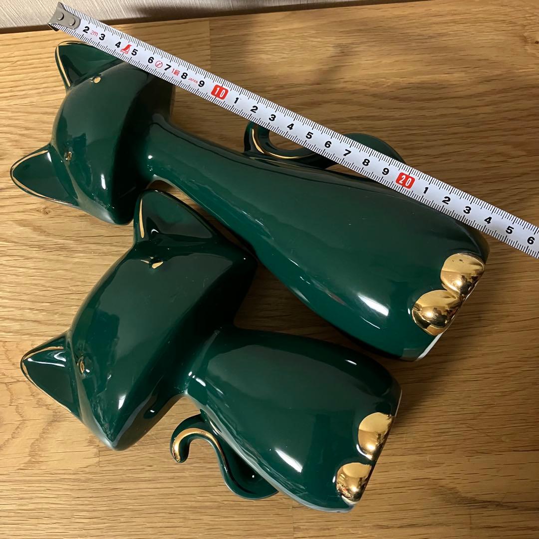 陶器製　猫　ネコ　ペア　グリーン　置物