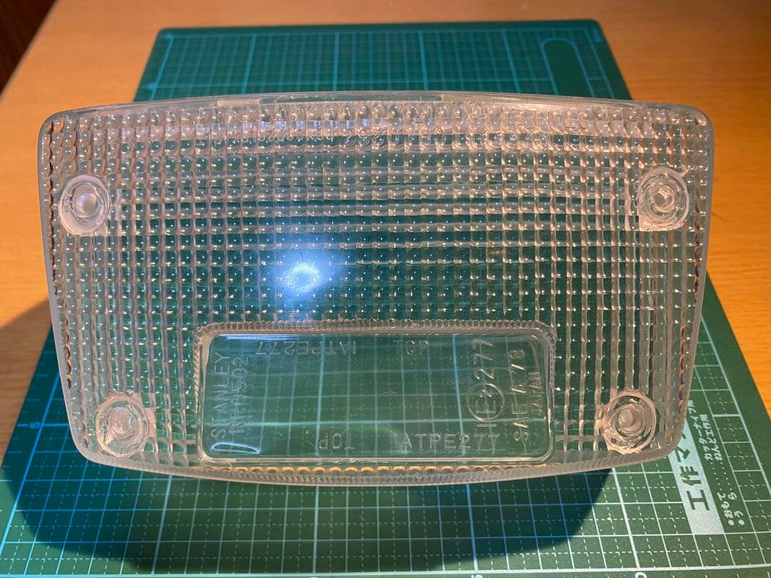 y.a.r.k.j.s.m.77CBX550F テールレンズ　製作依頼品