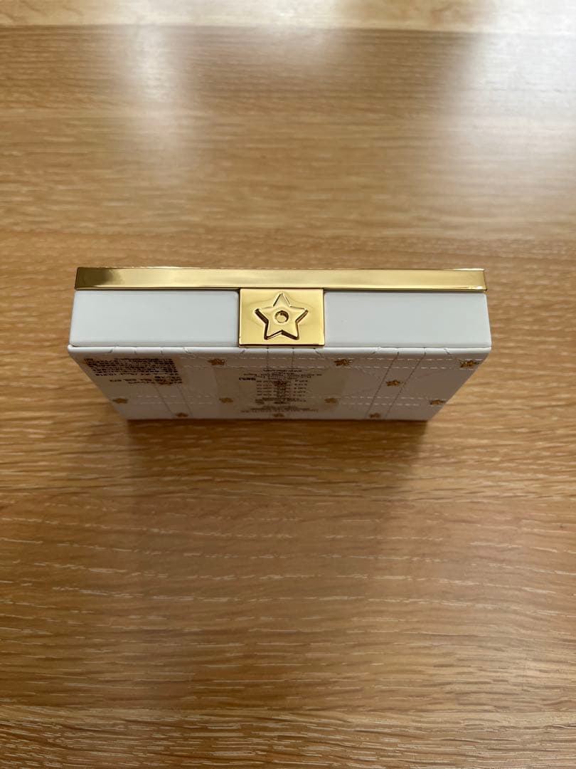 新品 Dior クチュール アイ パレット (ホリデー 2025 限定品)