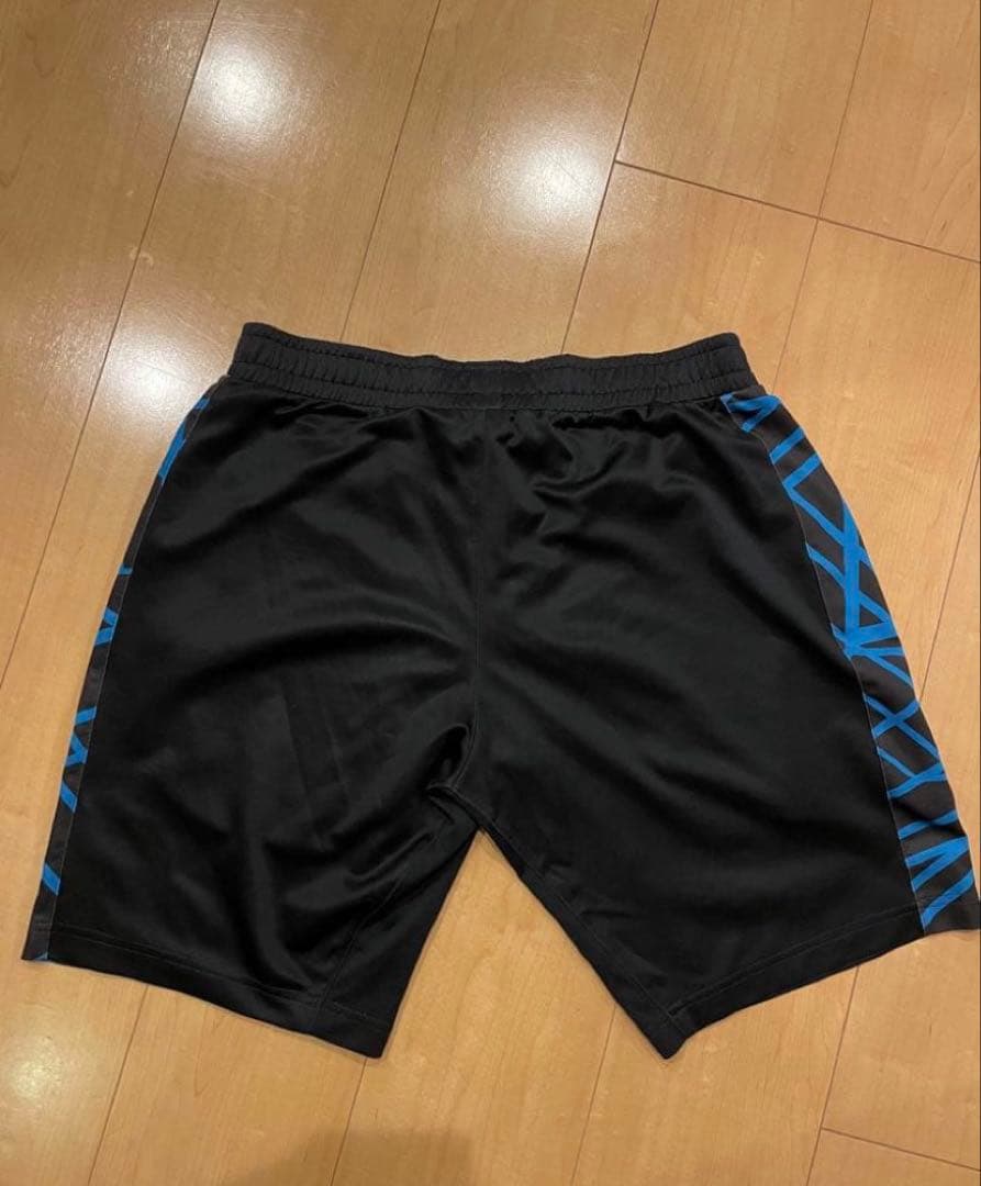 バドミントン　ヨネックス　ハーフパンツ　Lサイズ　値下げ交渉可