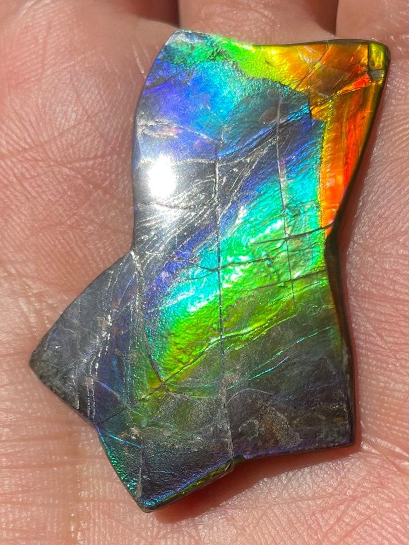 【期間限定セール】虹色星形　アンモライト　インペリアルレインボー　アンモライト