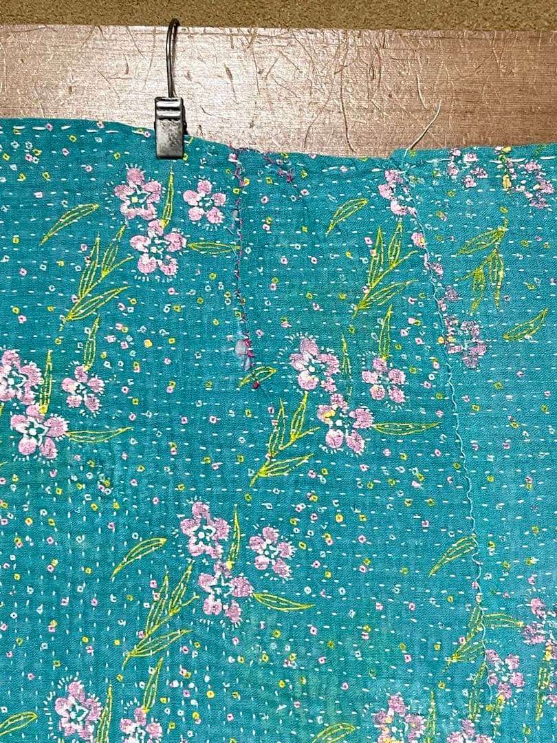 カンタ 刺繍 ラリーキルト インド ビンテージ布 ベッドカバー ソファーカバー