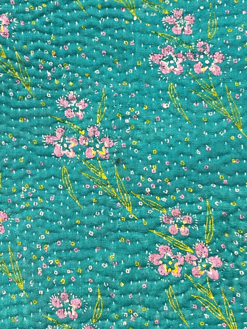 カンタ 刺繍 ラリーキルト インド ビンテージ布 ベッドカバー ソファーカバー