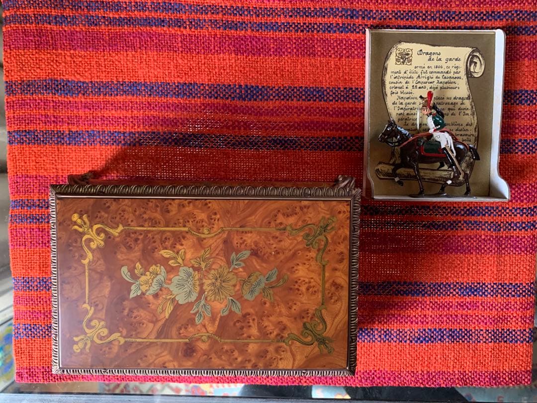 リュージュ　楡のこぶ材に真鍮としろめの象眼