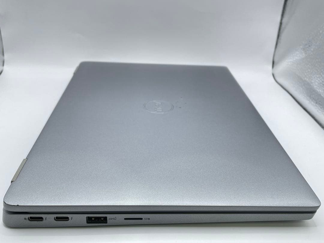 Dell Latitude 5330 i5 / 16GB / 256GB)中古品