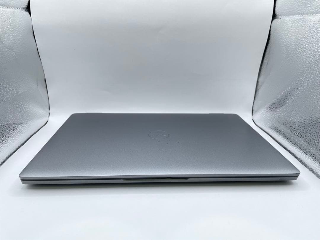 Dell Latitude 5330 i5 / 16GB / 256GB)中古品