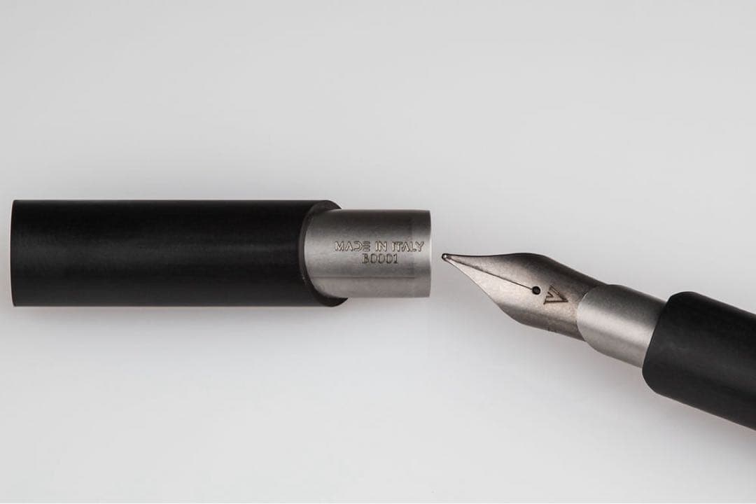 VENVSTAS MAGNA2.0ピストン カーボン チタンFニブ