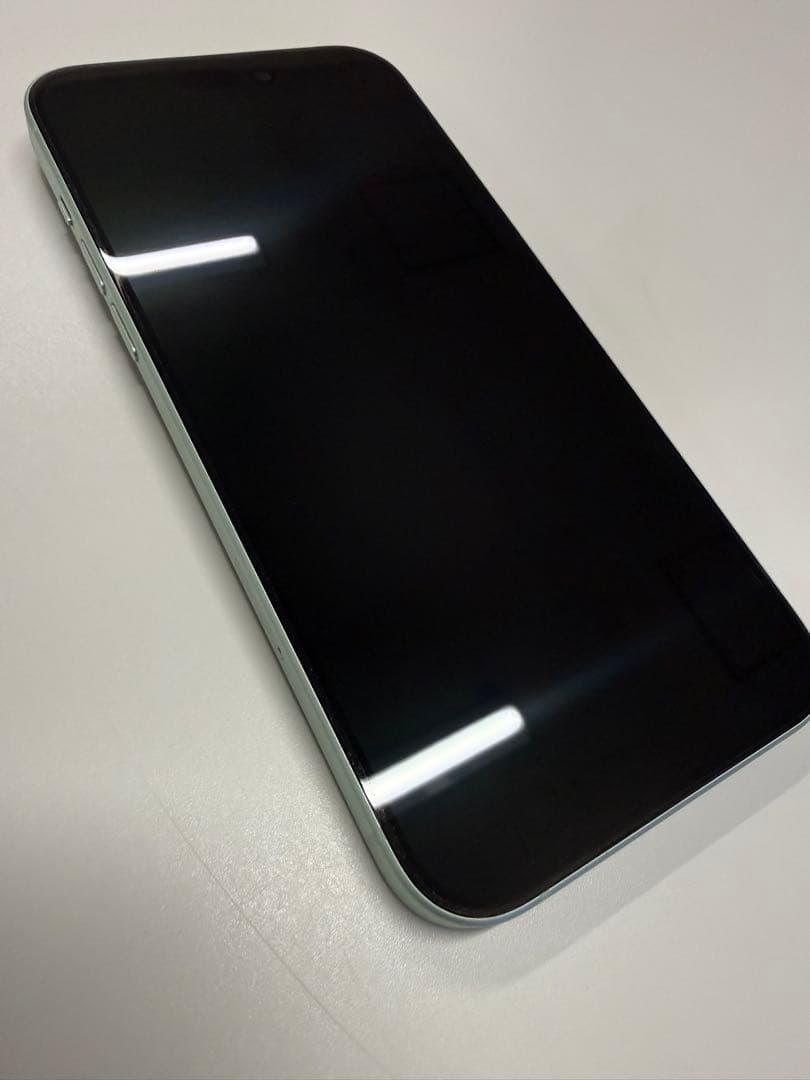 iPhone15Plus グリーン