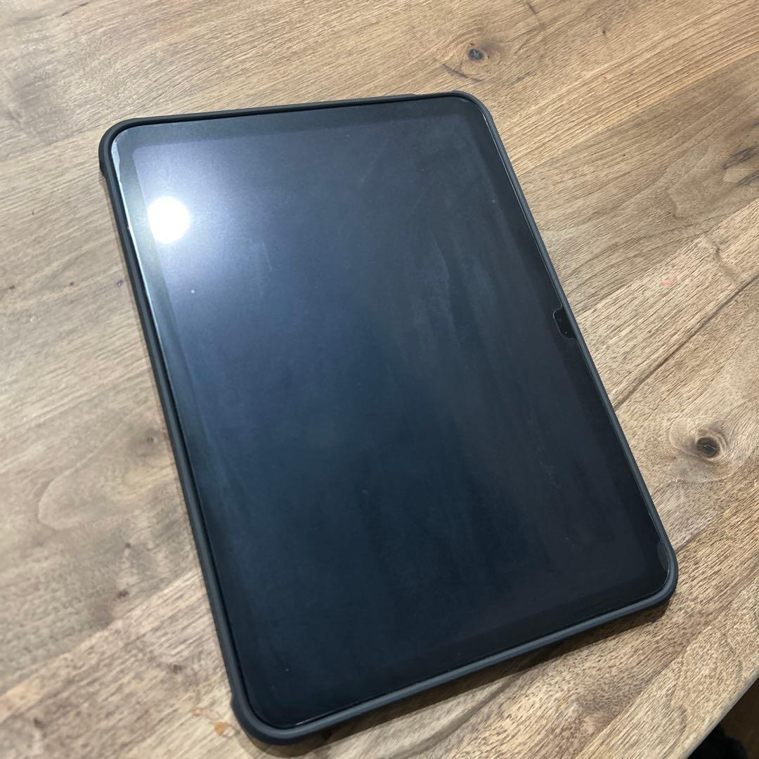 Apple iPad 本体 シルバー　第10世代　64GB