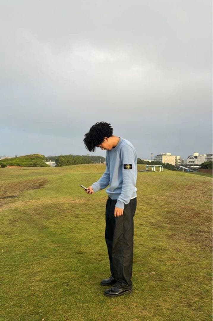 【超希少】STONE  ライトブルーニット