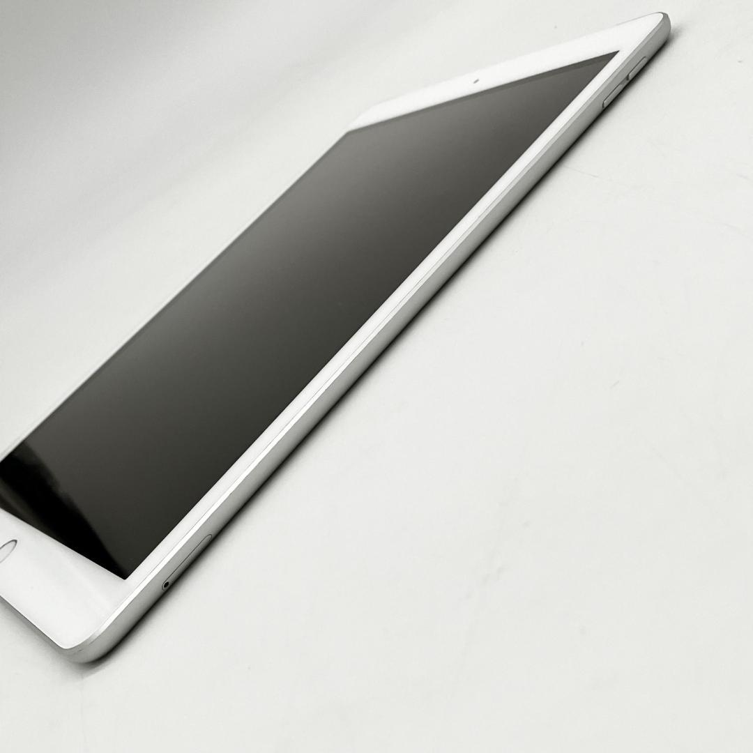 【新品同様】2週間しか使っていません iPad 第7世代 32GB★シルバー