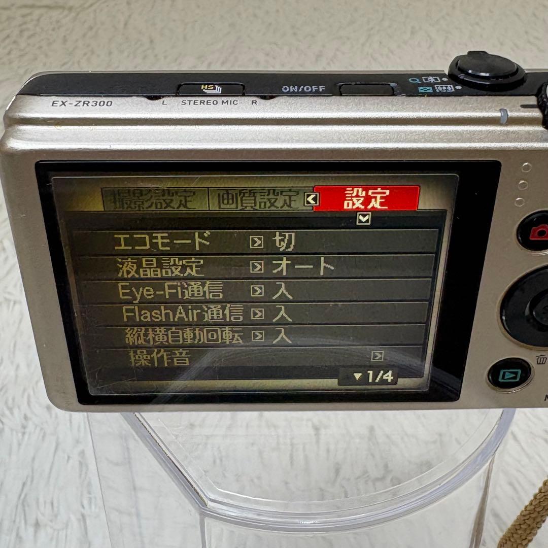 CASIO カメラ　エクシリム　EX-ZR300 ゴールド コンデジ　動作品