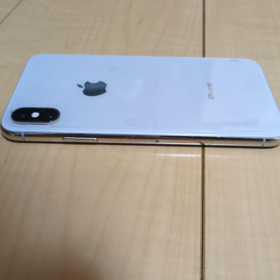 A*a様 Apple iPhone X シルバー SIMフリー