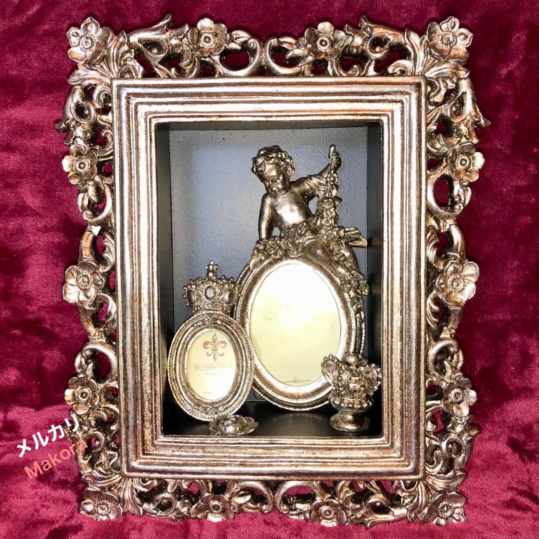 アンティーク風　壁掛け飾り棚★フォトフレーム2個付