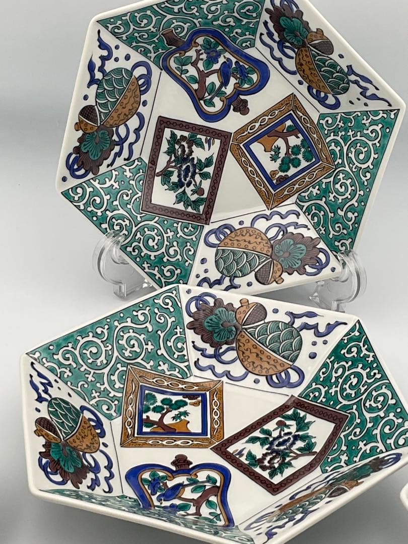 タンタンです‼️九谷焼　皿　中鉢