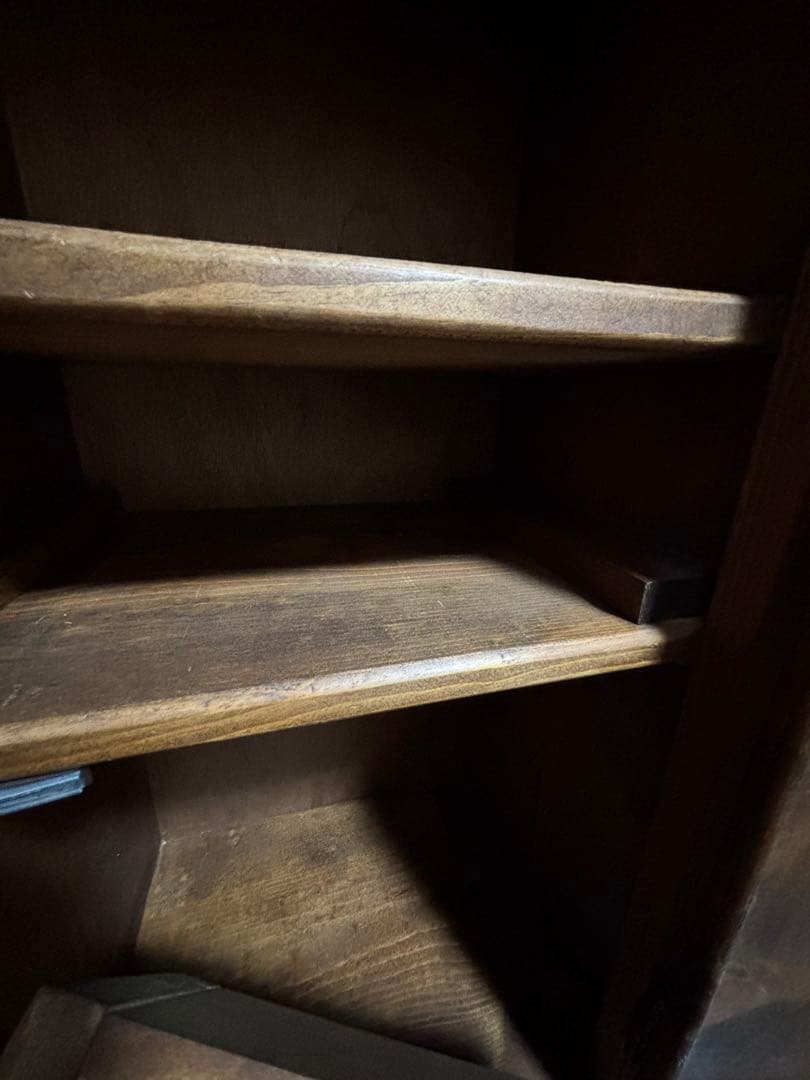 カントリーキャビネット