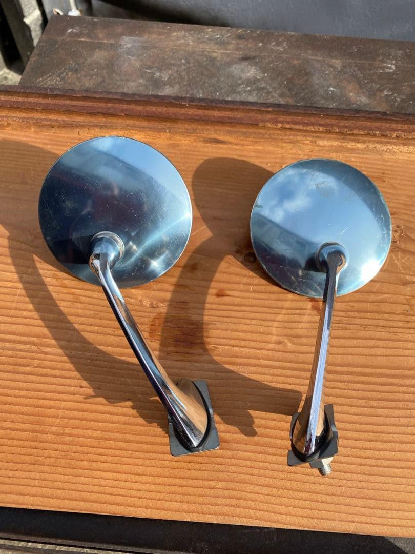 「汎用旧車　丸型ミラー　左右　未使用」