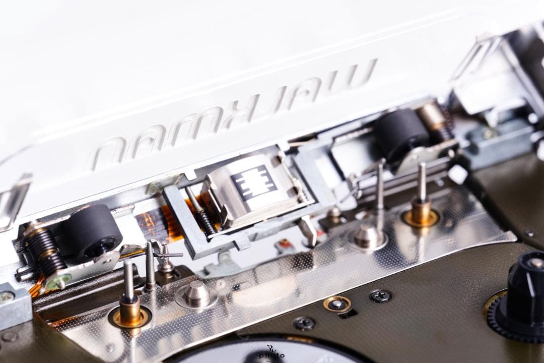 カスタマイズ品 整備済 SONY WALKMAN 透明外装 名機 WM-501